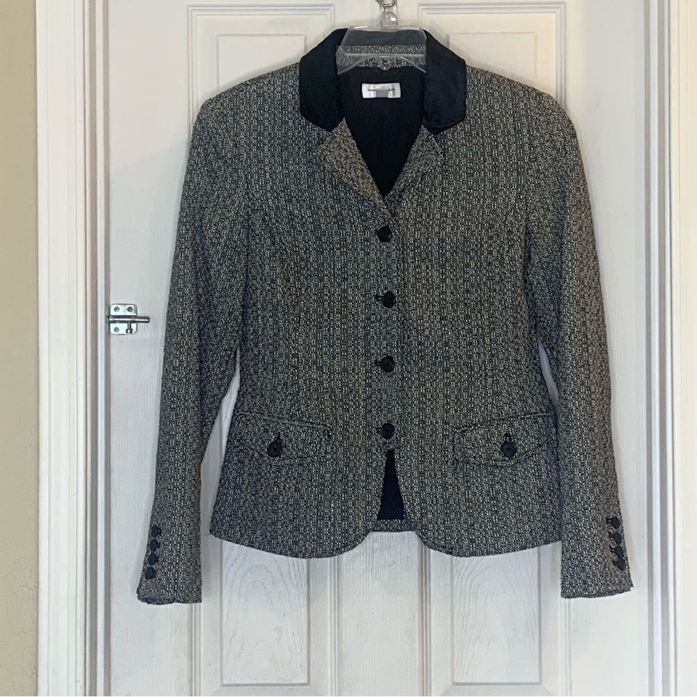 Isaac Mizrahi for Target black and white button up blazer size 10